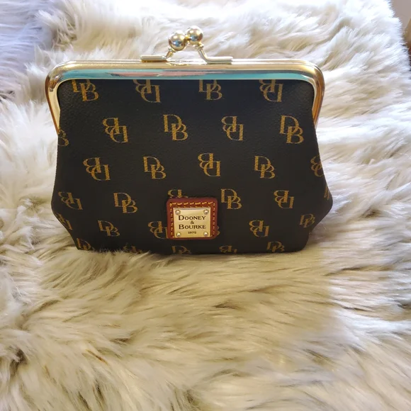 Dooney & Bourke Crossbody Bag and Coin Purse Set EUC - Picture 6 of 16